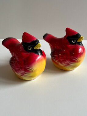 Vintage Made in Japan Ceramic Red Cardinal Salt and Pepper Shakers Retro Birds